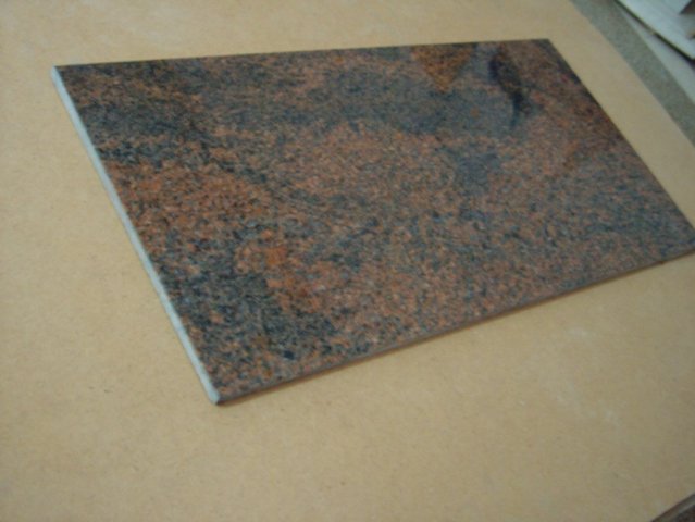 2. Granit Rosu Multicolor  1 gr